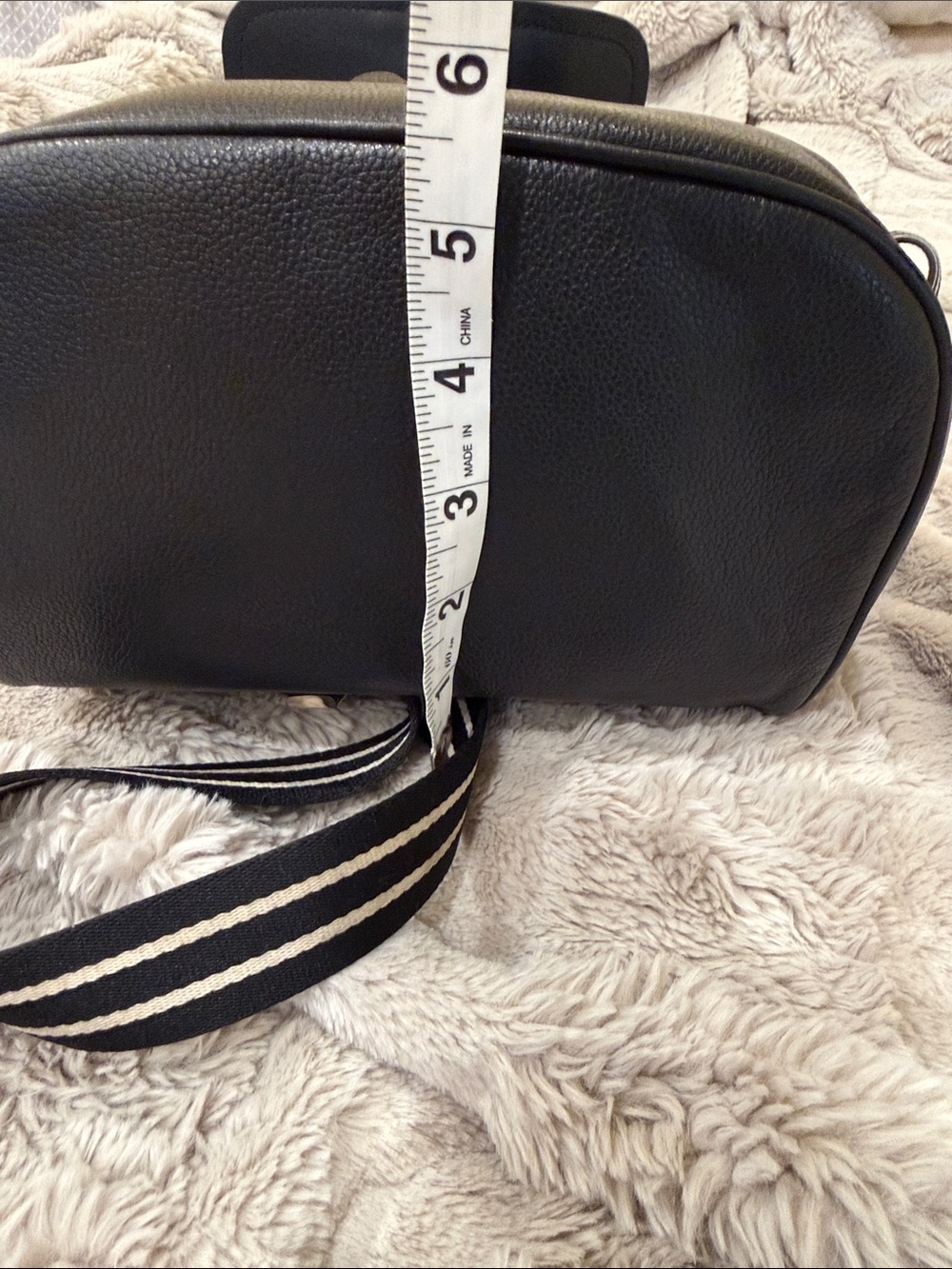 Kate Spade Rosie medium leather flap drawstring back pack nwot - Picture 11 of 16